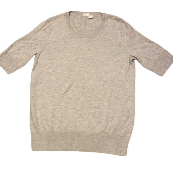 GAP sweater top in perfect condition. Size Xs. - Picture 2 of 8
